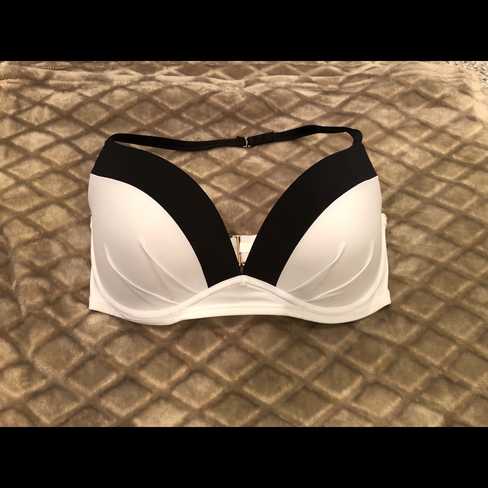 👙 Victoria’s Secret Bikini Top